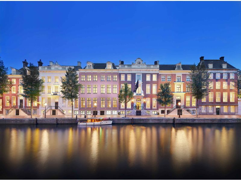 Waldorf Astoria Amsterdam ontvangt prestigieuze Condé Nast Traveler Triple Crown