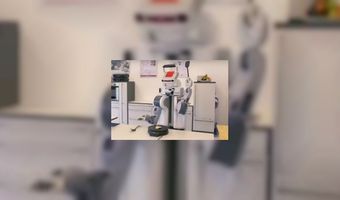 Robot kan pizza's en pannenkoeken bakken