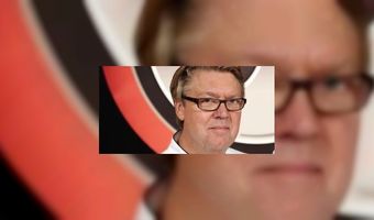 Kranenborg achter de kachel bij Bolenius