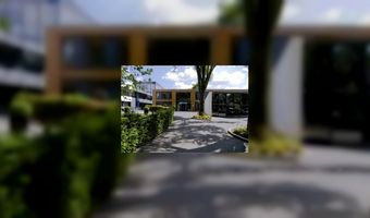 Twee erehoogleraars hotelschool Breda