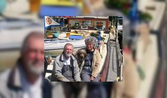 Luxe motorboot vaart als b&b door Europa