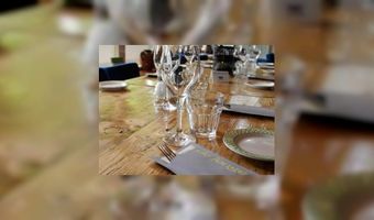 Terechtstaan in eetcafé