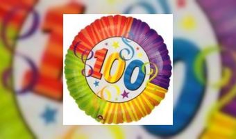 Verjaardag eeuwlinge gevierd in lunchroom De Verleiding