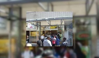 Lange rijen bij opening Subway Bijlmer