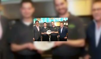 Royaan reikt Gouden Van Dobben uit