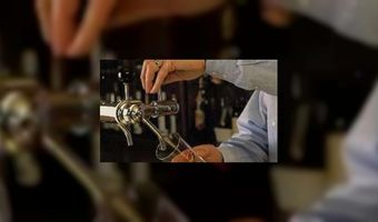 Kroeg op wielen in Breda