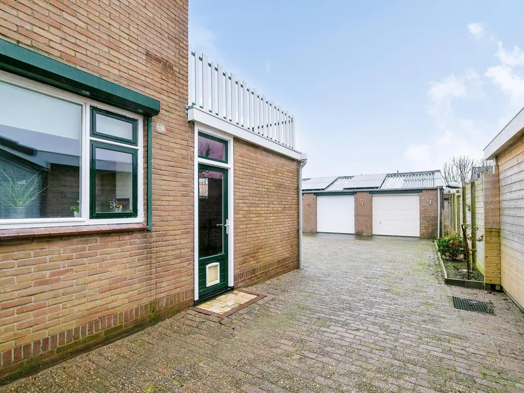 Oranjeweg 36, ZUID-BEIJERLAND