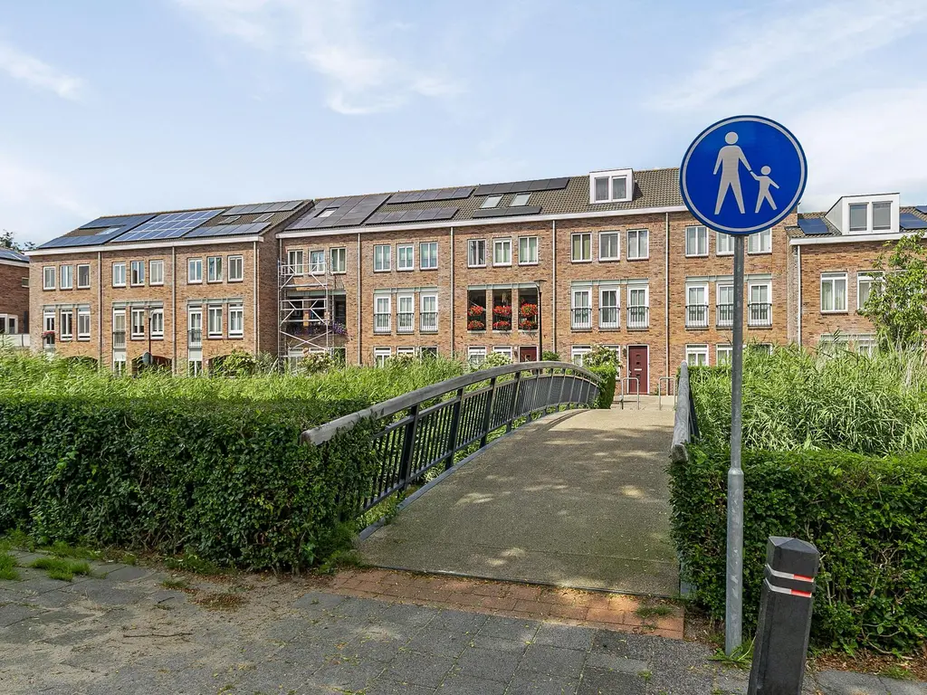 Vaartstraat 1, SPIJKENISSE