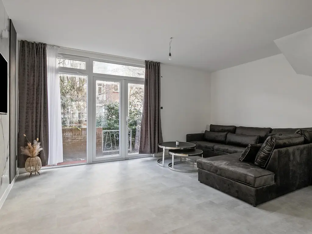 Buys Ballotsingel 67, SCHIEDAM