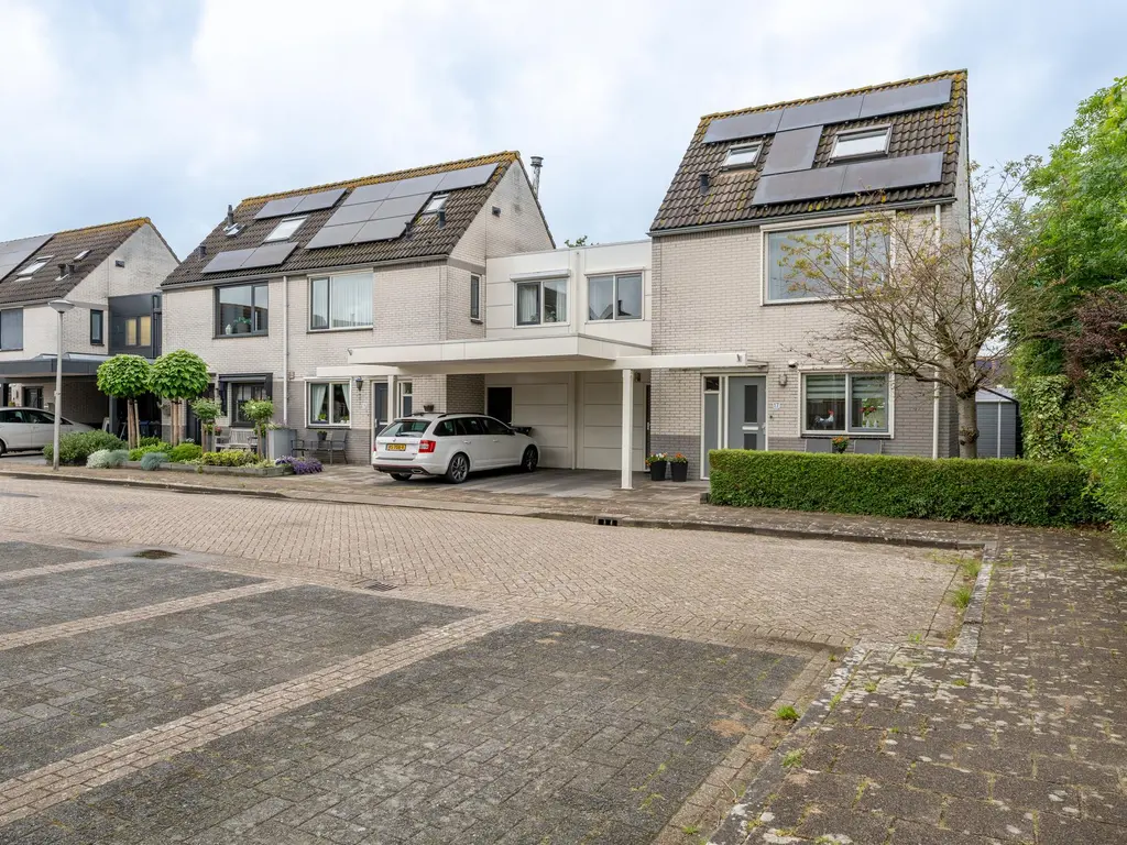 Verdistraat 17, HELLEVOETSLUIS