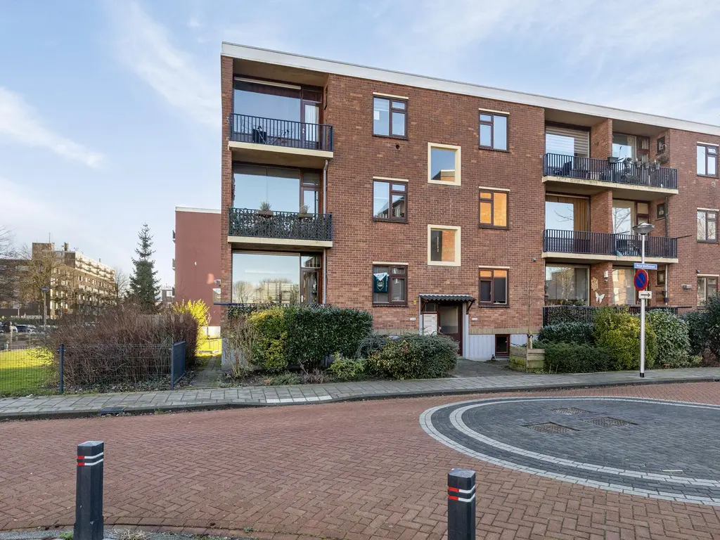 Betje Wolffstraat 1, SPIJKENISSE