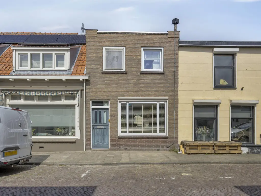 Oostdijk 123, OUD-BEIJERLAND