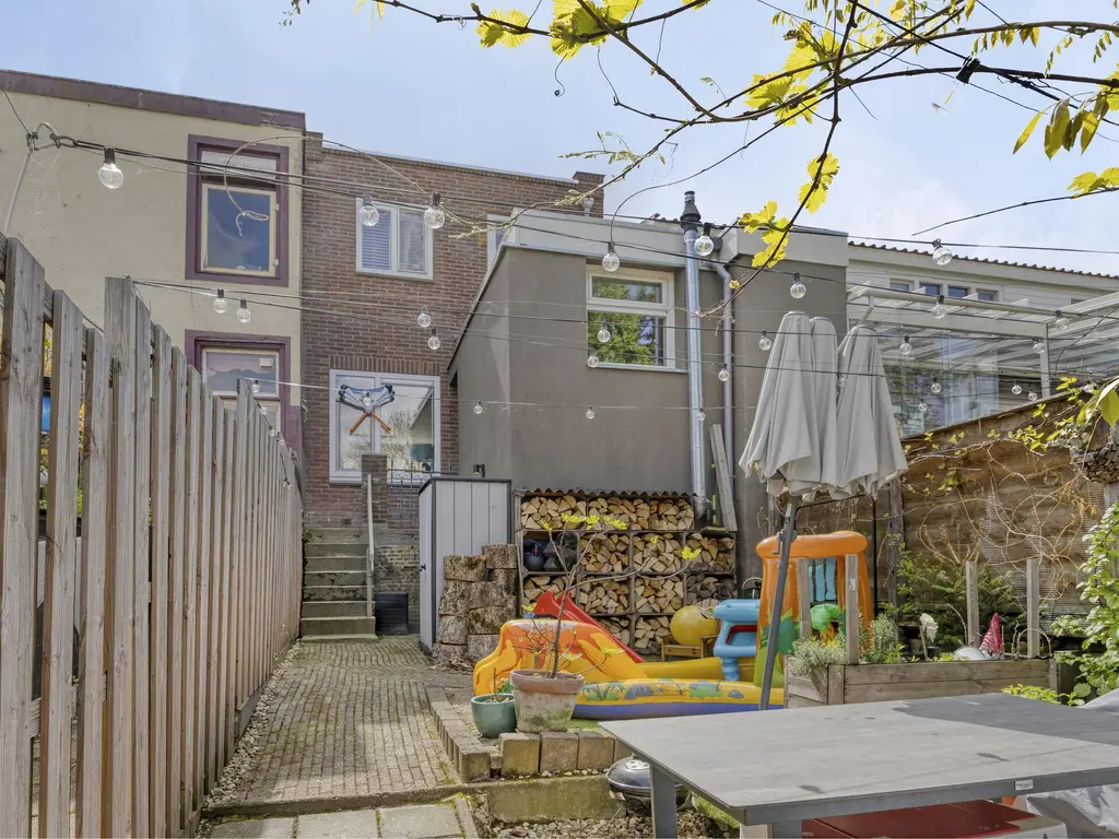 Oostdijk 123, OUD-BEIJERLAND