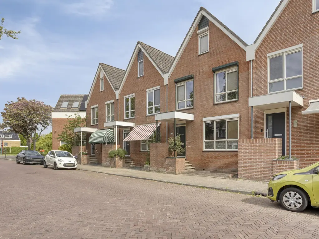 Emmastraat 112, ROZENBURG