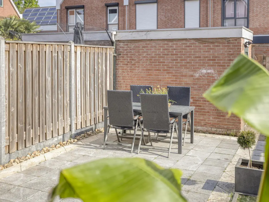 Emmastraat 112, ROZENBURG