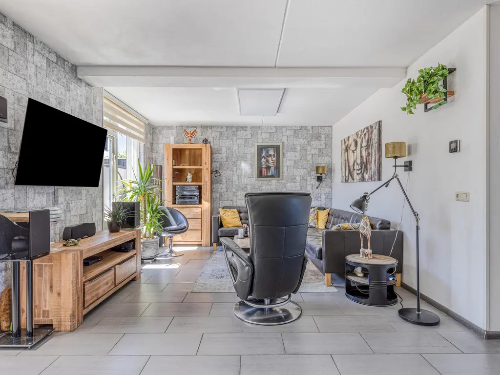 Maria Kleine-Gartmanstraat 36, SPIJKENISSE