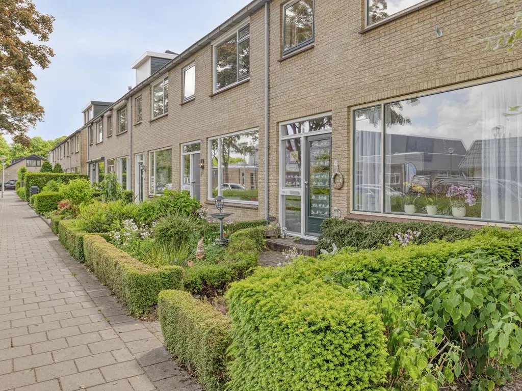 Wiardi Beckmanstraat 4, OUD-BEIJERLAND