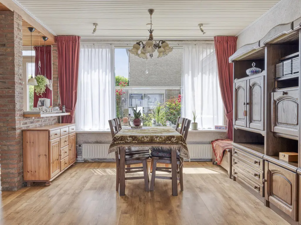 Wiardi Beckmanstraat 4, OUD-BEIJERLAND