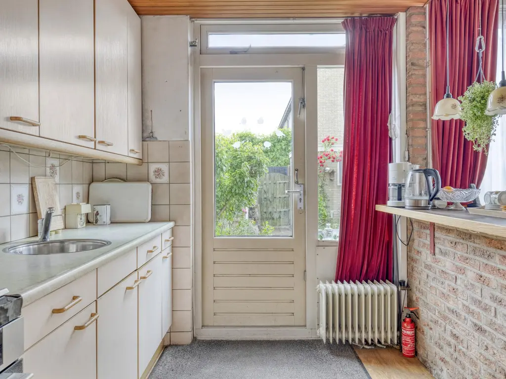 Wiardi Beckmanstraat 4, OUD-BEIJERLAND