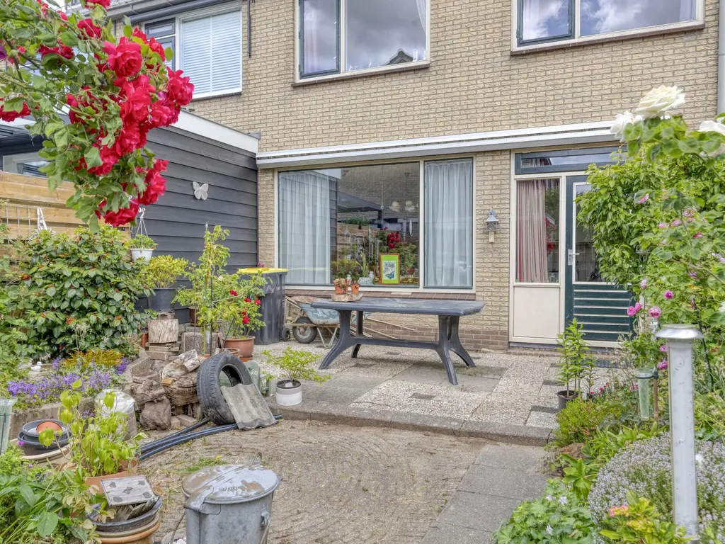 Wiardi Beckmanstraat 4, OUD-BEIJERLAND