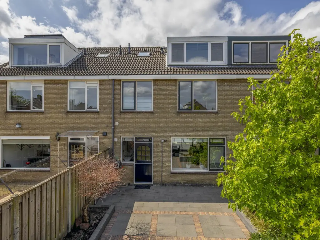 Rembrandtstraat 114, OUD-BEIJERLAND