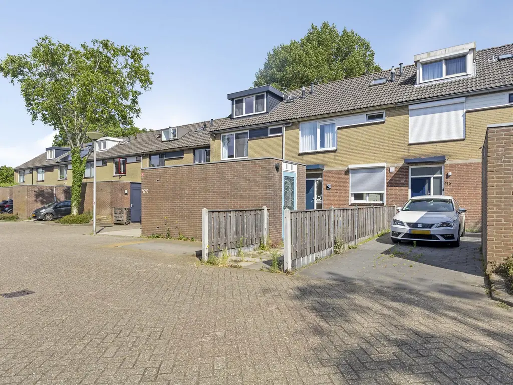 Baarsveen 418, SPIJKENISSE