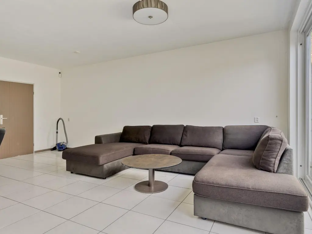 Baarsveen 418, SPIJKENISSE