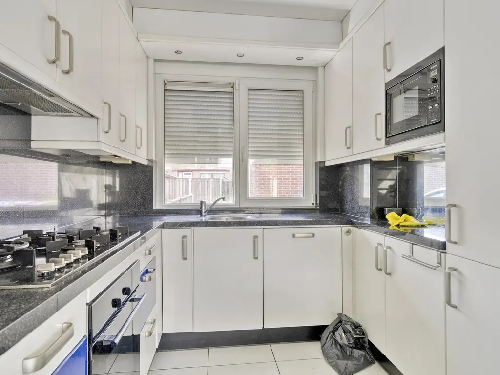 Baarsveen 418, SPIJKENISSE