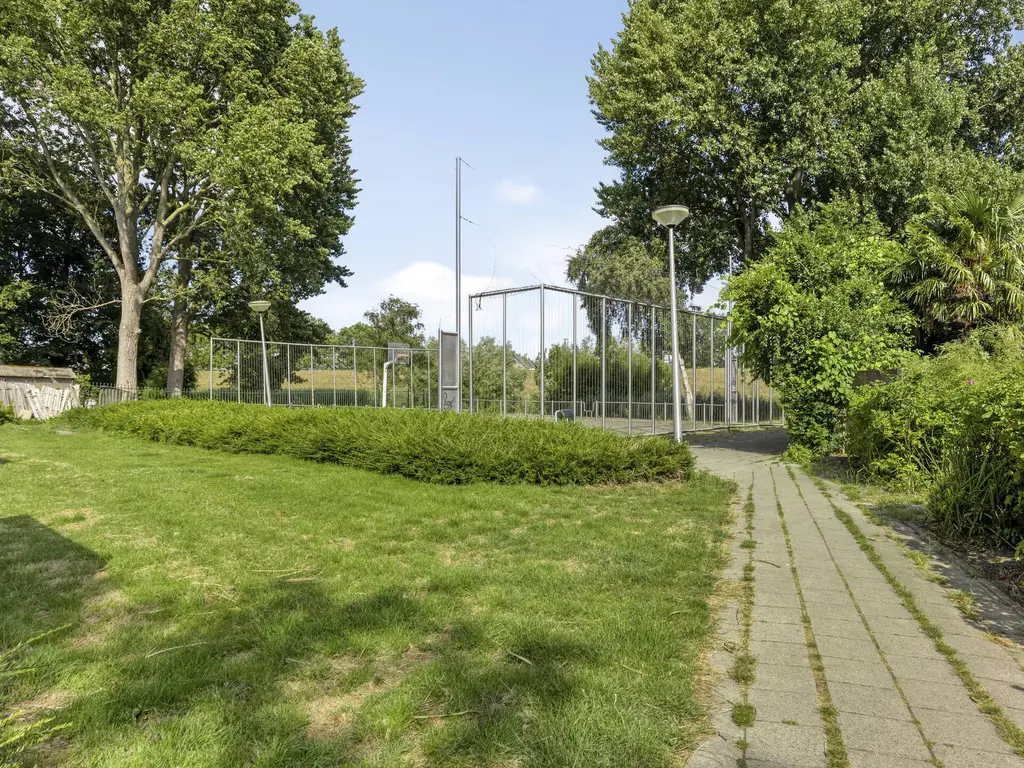 Baarsveen 418, SPIJKENISSE