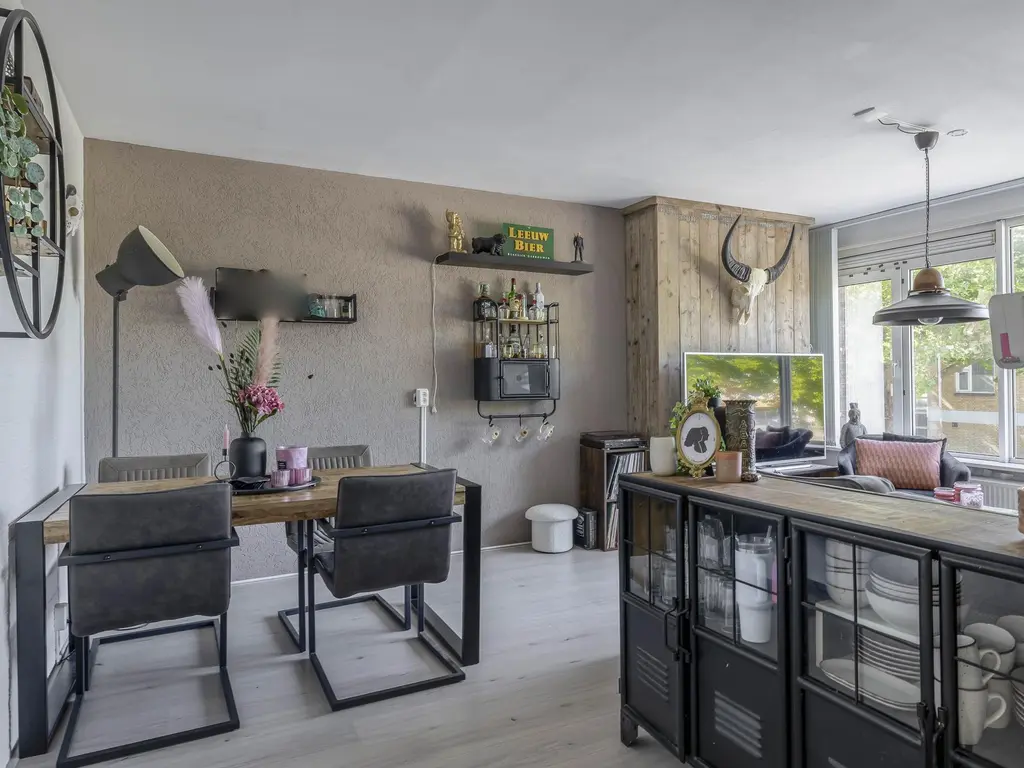 Manonstraat 40, HOOGVLIET ROTTERDAM