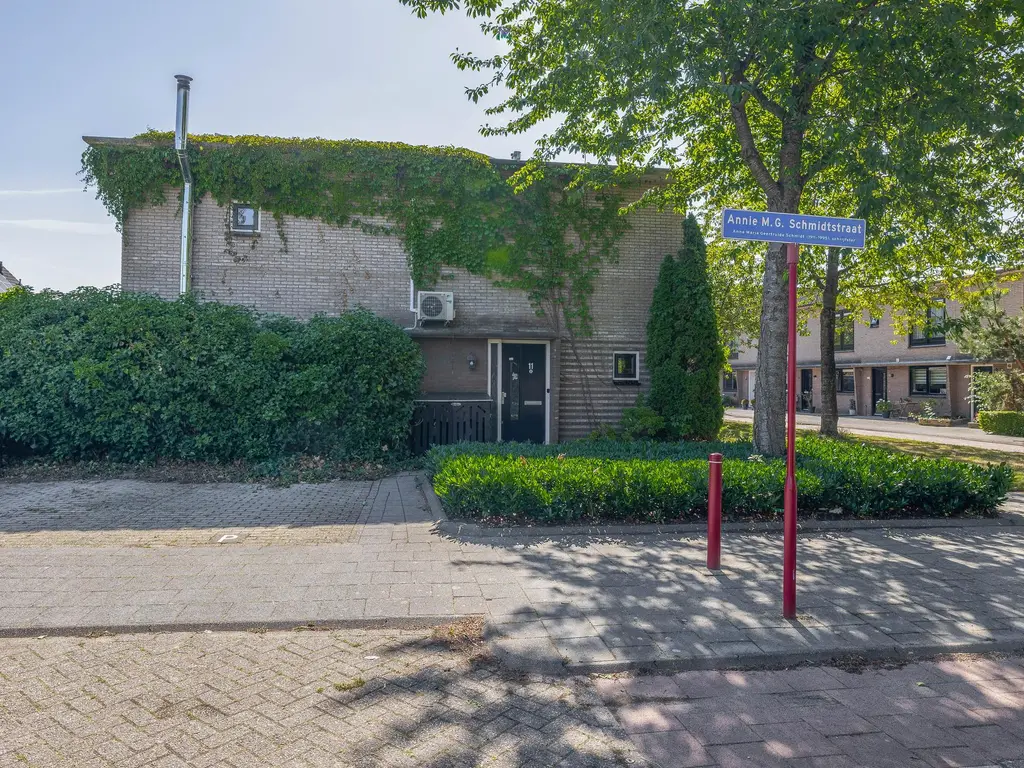 Annie M.G. Schmidtstraat 11, OUD-BEIJERLAND
