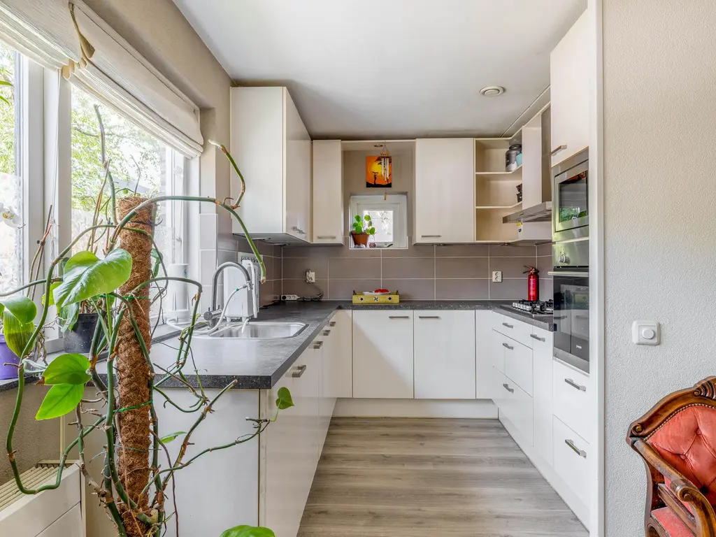 Annie M.G. Schmidtstraat 11, OUD-BEIJERLAND
