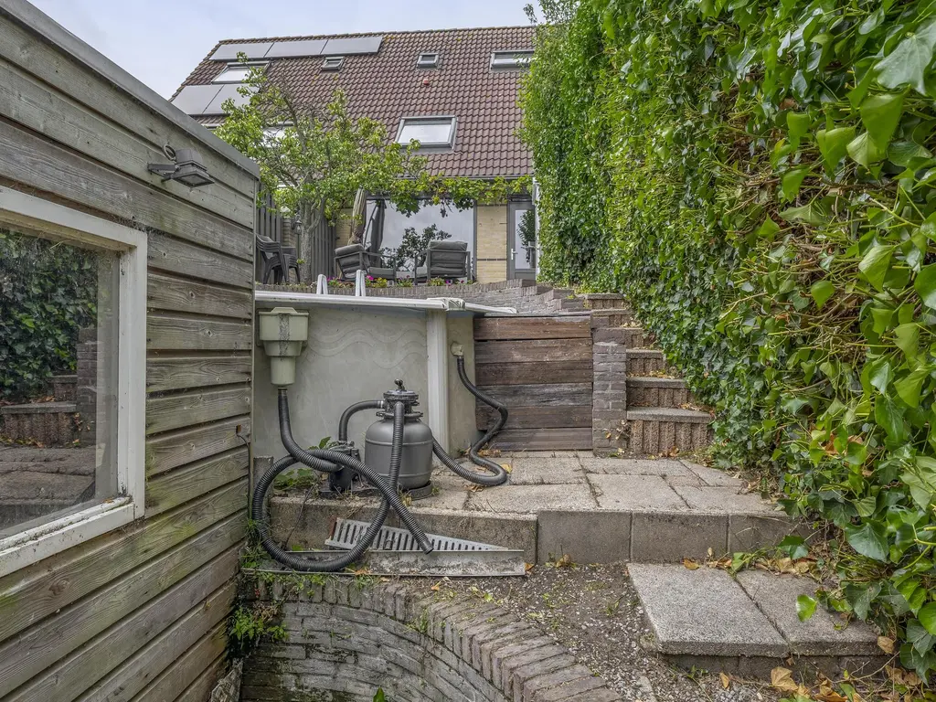 Stuurboord 30, ROZENBURG