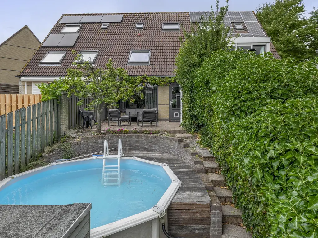 Stuurboord 30, ROZENBURG
