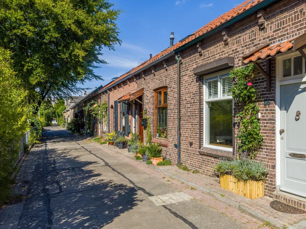 Dierenstraat 38, ROTTERDAM