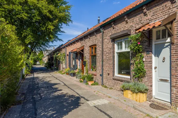 Dierenstraat 38
