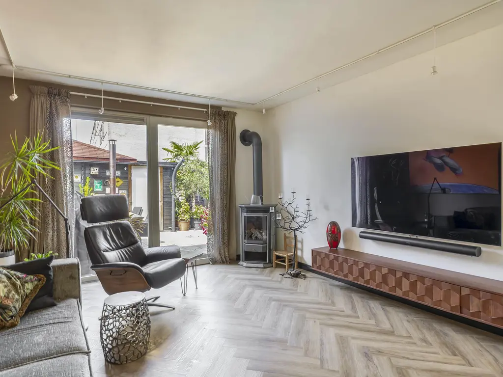 Hoogwerfsingel 23, SPIJKENISSE