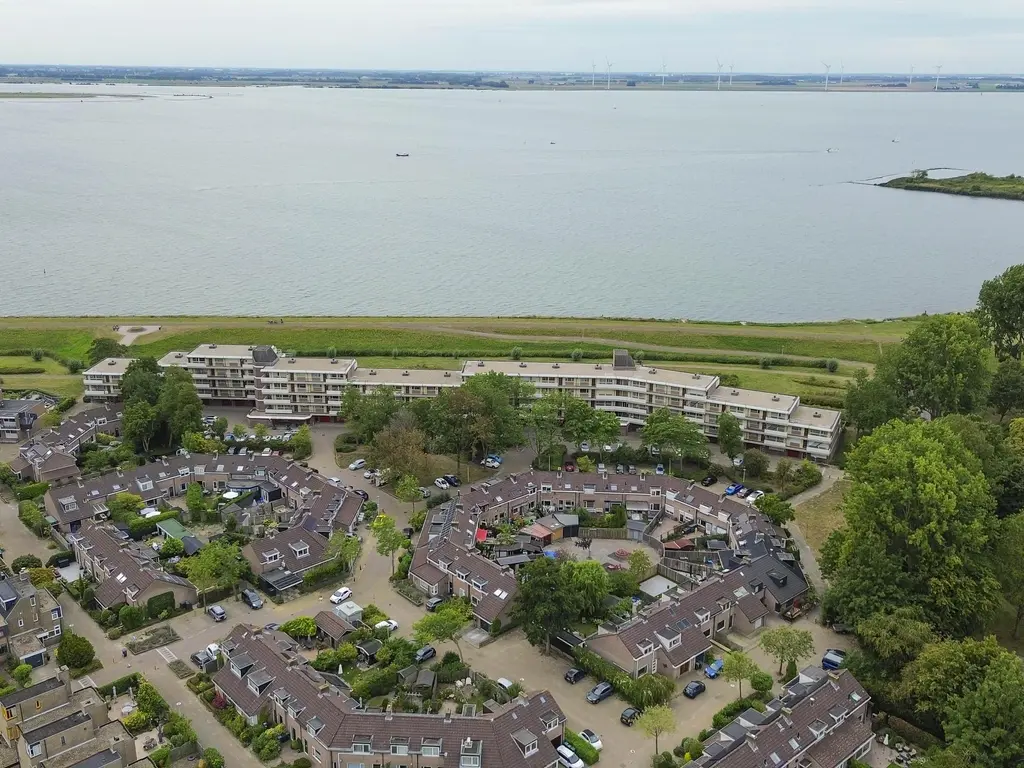 Zeegat 76, HELLEVOETSLUIS