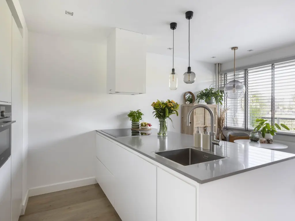 Suze Groeneweglaan 25, ROTTERDAM
