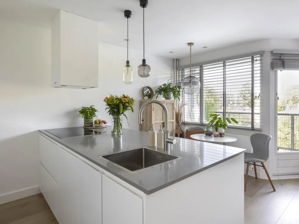 Suze Groeneweglaan 25, ROTTERDAM