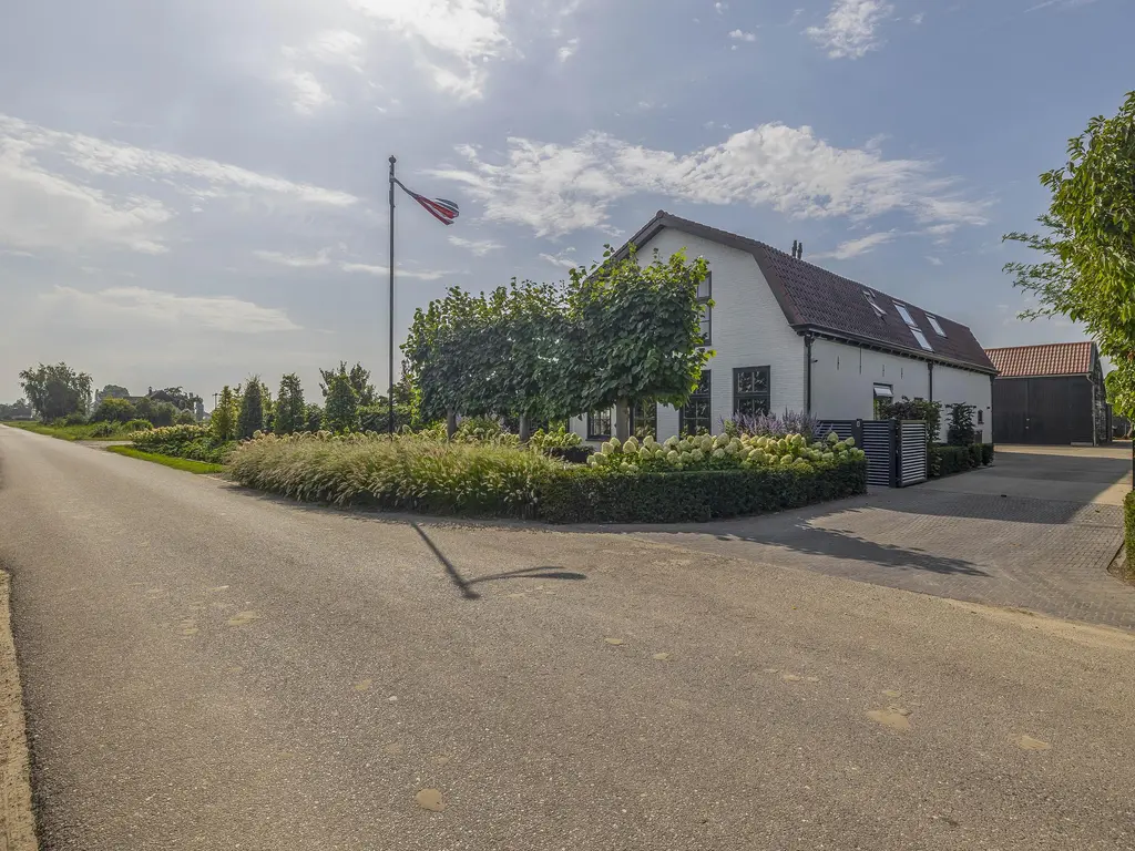 1e Kruisweg 28, OUD-BEIJERLAND