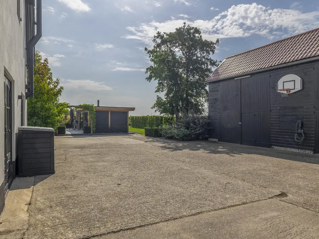 1e Kruisweg 28, OUD-BEIJERLAND