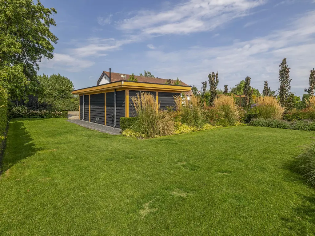 1e Kruisweg 28, OUD-BEIJERLAND