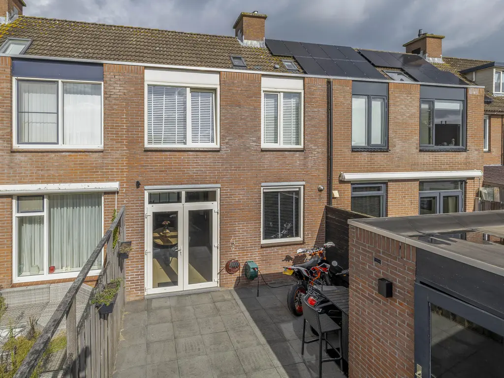 Anker 25, HELLEVOETSLUIS