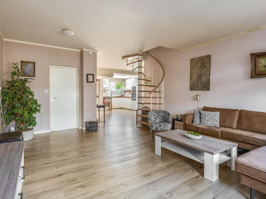 Azarooldoorn 12, ROTTERDAM