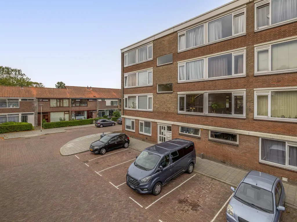 Dahliastraat 5, Rozenburg
