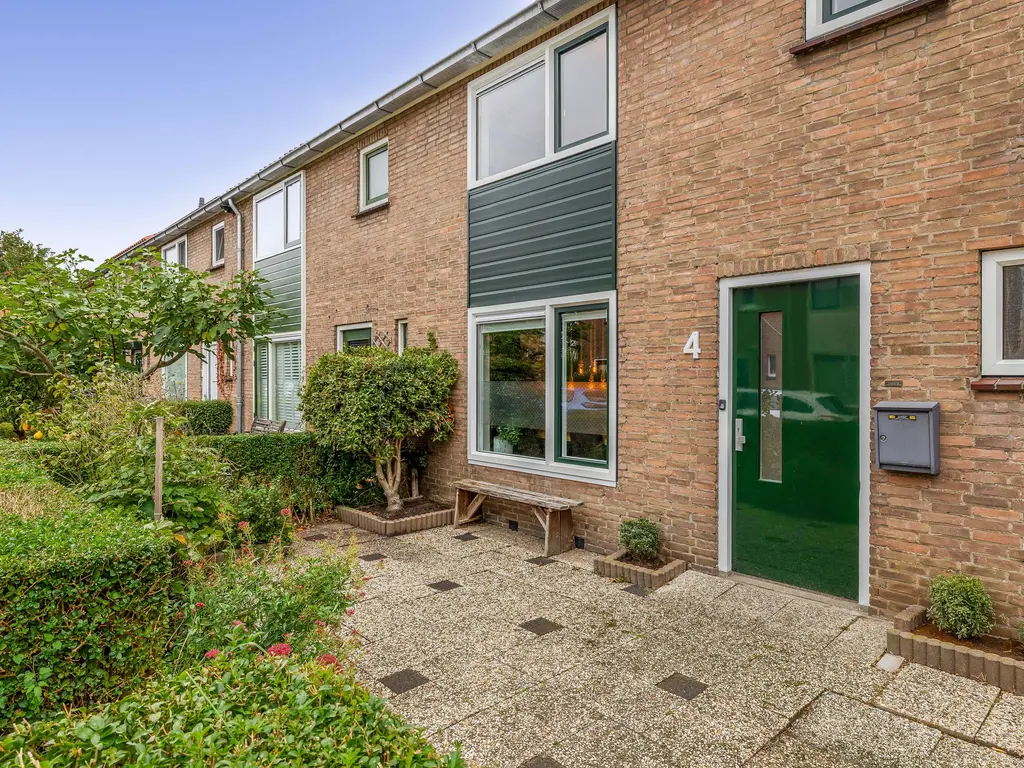 Trompstraat 4, ROZENBURG