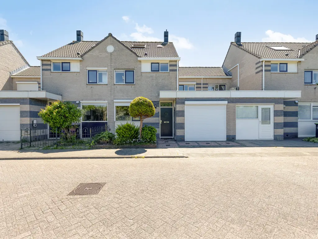 Maria Kleine-Gartmanstraat 36, SPIJKENISSE