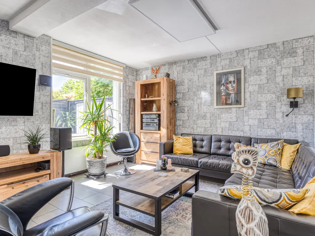 Maria Kleine-Gartmanstraat 36, SPIJKENISSE