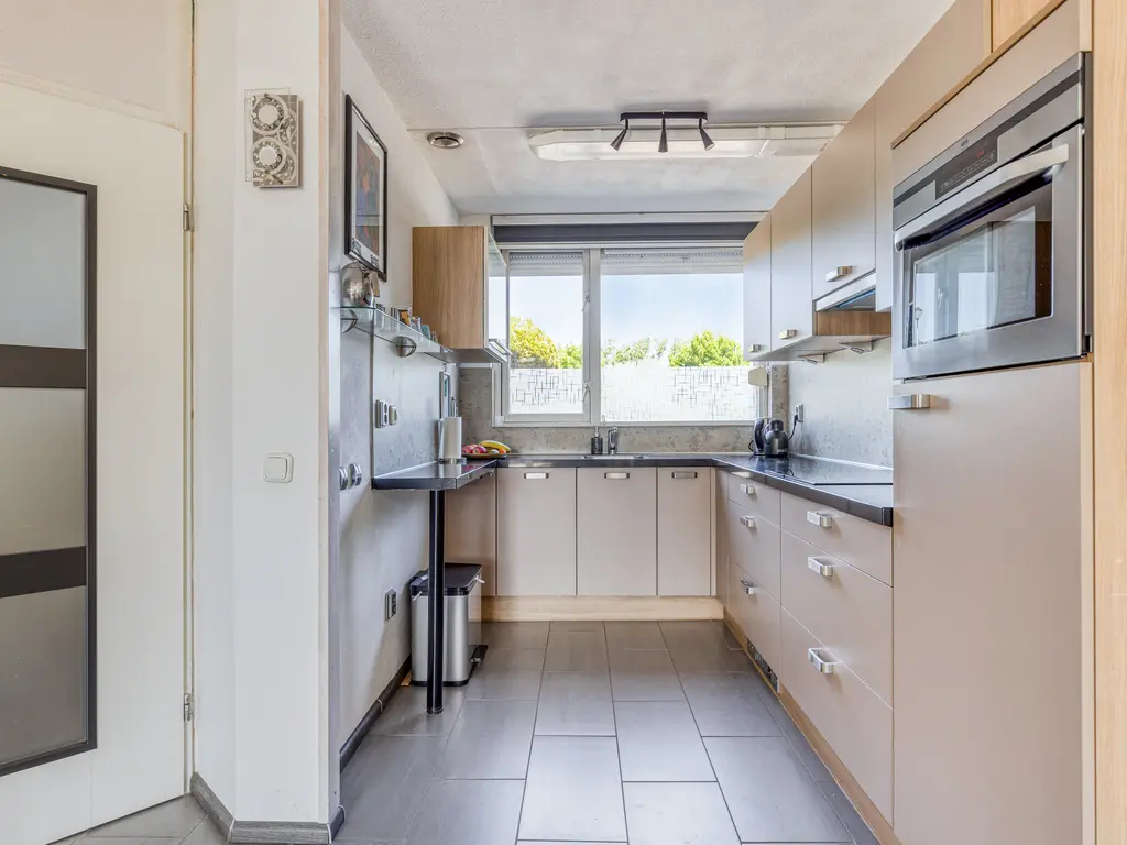 Maria Kleine-Gartmanstraat 36, SPIJKENISSE